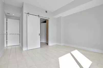 2000 Metropica Way #2204, Sunrise, FL 33323 - Photo 19