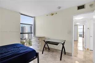 3701 N Country Club Dr, Aventura, FL 33180 - Photo 29