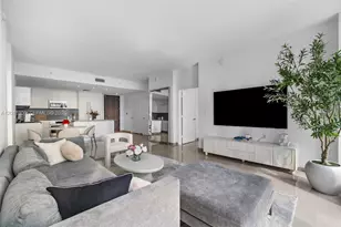 88 SW 7th St, Miami, FL 33130 - Photo 1
