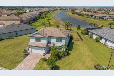 16241 Rosemallow Lane, Fort Myers, FL 33920 - Photo 5