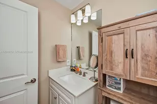 16241 Rosemallow Ln, Fort Myers, FL 33920 - Photo 45