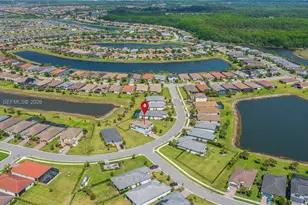 16241 Rosemallow Ln, Fort Myers, FL 33920 - Photo 9
