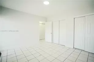 7640 Carlyle Ave, Miami Beach, FL 33141 - Photo 13