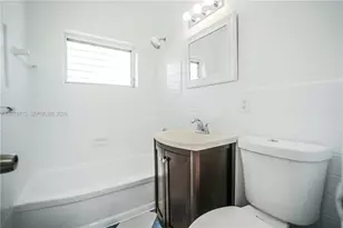7640 Carlyle Ave, Miami Beach, FL 33141 - Photo 15