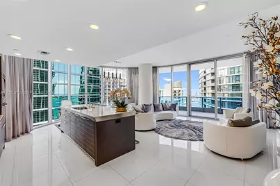 200 Biscayne Boulevard Way #4401, Miami, FL 33131 - Photo 3