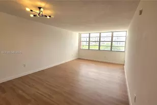 1351 NE Miami Gardens Dr, Miami, FL 33179 - Photo 3