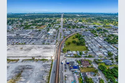 3000 NW 79th St, Miami, FL 33147 - Photo 21