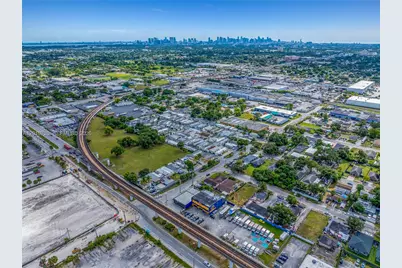 3000 NW 79th St, Miami, FL 33147 - Photo 17