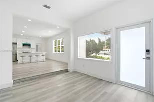 340 NE 125th St, North Miami, FL 33161 - Photo 11