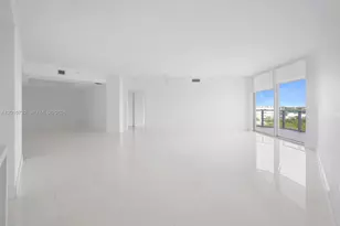 17301 Biscayne Blvd, North Miami Beach, FL 33160 - Photo 7