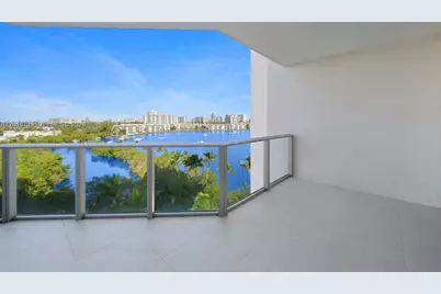 17301 Biscayne Blvd #808, North Miami Beach, FL 33160 - Photo 1
