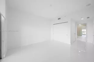 17301 Biscayne Blvd, North Miami Beach, FL 33160 - Photo 15