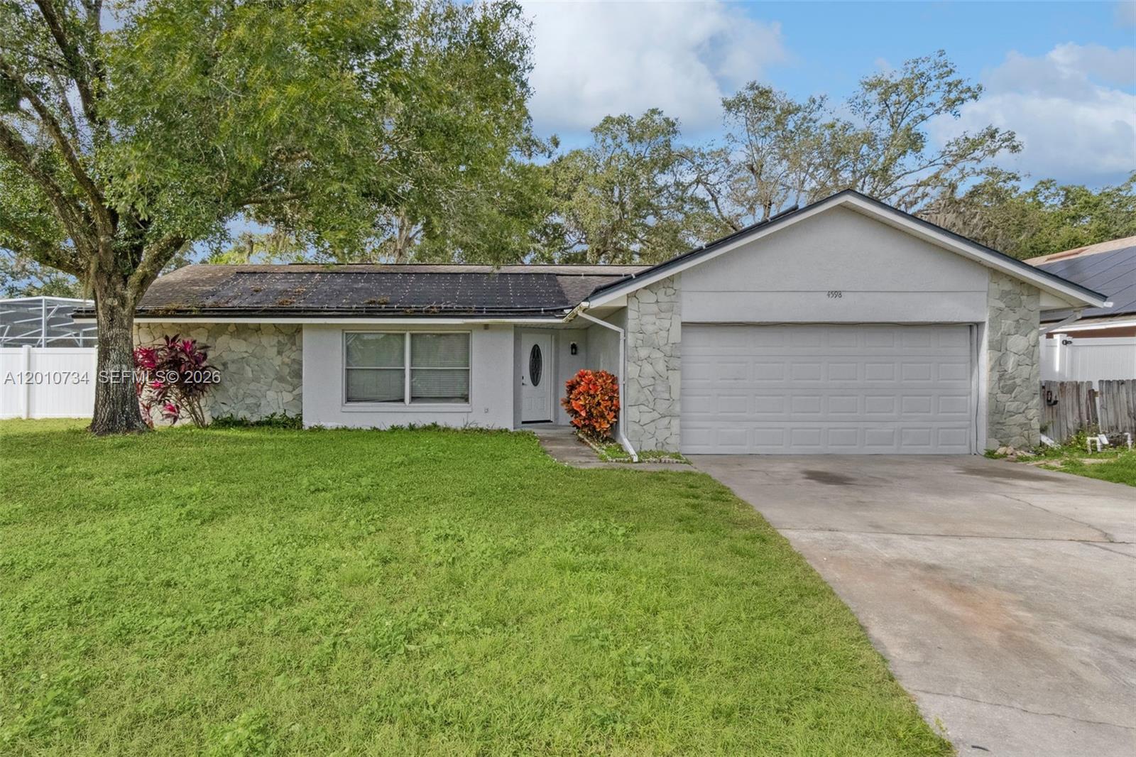 4598 Conway Landing Dr main architectural view