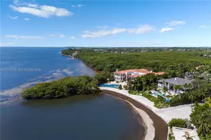 26 Tahiti Beach Island Rd, Coral Gables, FL 33143 - Photo 11