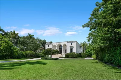 26 Tahiti Beach Island Rd, Coral Gables, FL 33143 - Photo 51