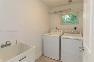 425 N Shore Dr, Miami Beach, FL 33141 - Photo 27