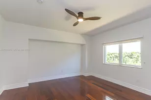 425 N Shore Dr, Miami Beach, FL 33141 - Photo 17