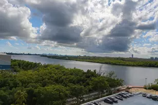 100 Bayview Dr, Sunny Isles Beach, FL 33160 - Photo 5