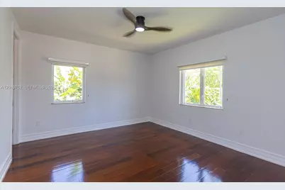 425 N Shore Dr, Miami Beach, FL 33141 - Photo 21