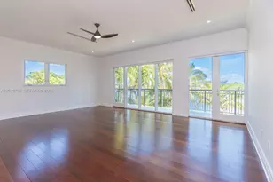 425 N Shore Dr, Miami Beach, FL 33141 - Photo 13