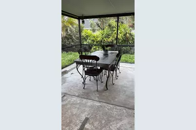1407 Seagrape Cir, Weston, FL 33326 - Photo 9