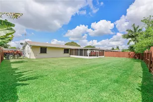 18535 SW 90th Ct, Cutler Bay, FL 33157 - Photo 13