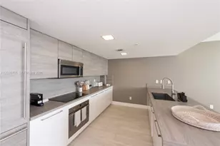 400 Sunny Isles Blvd, Sunny Isles Beach, FL 33160 - Photo 11