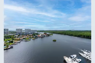 400 Sunny Isles Blvd #1518, Sunny Isles Beach, FL 33160 - Photo 3