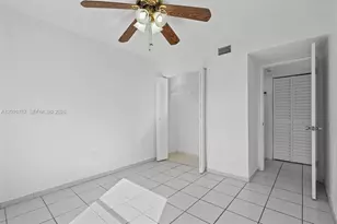 9431 Fontainebleau Blvd, Miami, FL 33172 - Photo 11