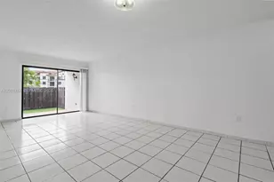 9431 Fontainebleau Blvd, Miami, FL 33172 - Photo 5