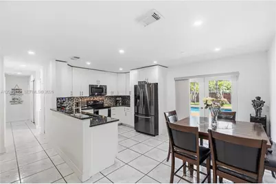 630 NE 23rd Ct, Pompano Beach, FL 33064 - Photo 7