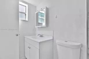 618 Euclid Ave, Miami Beach, FL 33139 - Photo 9
