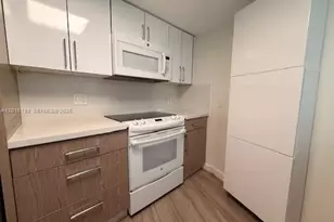 2415 NW 16th St Rd, Miami, FL 33125 - Photo 3