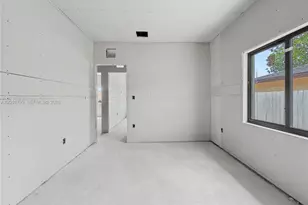 640 SW 10th Ave, Homestead, FL 33030 - Photo 3