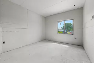 640 SW 10th Ave, Homestead, FL 33030 - Photo 9