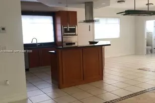 9910 SW 23rd St, Miami, FL 33165 - Photo 9