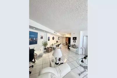 999 Brickell Bay Dr #1905, Miami, FL 33131 - Photo 17