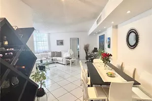 999 Brickell Bay Dr, Miami, FL 33131 - Photo 3