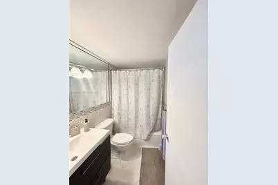 999 Brickell Bay Dr #1905, Miami, FL 33131 - Photo 23