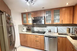 999 Brickell Bay Dr, Miami, FL 33131 - Photo 9