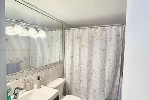 999 Brickell Bay Dr, Miami, FL 33131 - Photo 5