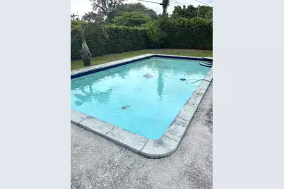 11400 NE 9th Ave, Biscayne Park, FL 33161 - Photo 25