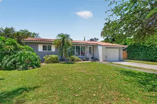 11400 NE 9th Ave, Biscayne Park, FL 33161 - Photo 29
