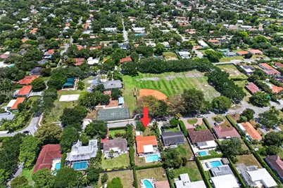 11400 NE 9th Ave, Biscayne Park, FL 33161 - Photo 35