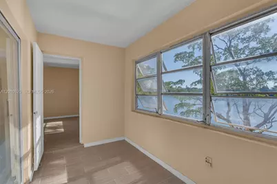 18900 NE 3rd Ct #520, Miami, FL 33179 - Photo 7