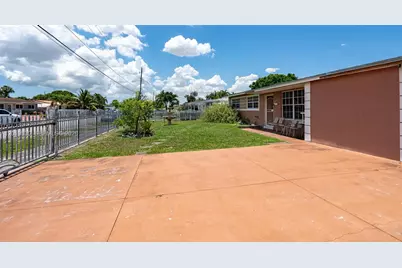 18010 NW 48th Ct, Miami Gardens, FL 33055 - Photo 15