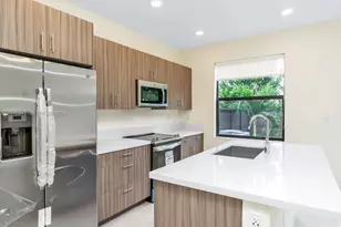 15862 NW 91st Ct, Miami Lakes, FL 33018 - Photo 5