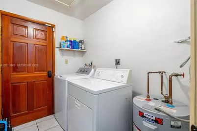 1712 SW 13th St, Miami, FL 33145 - Photo 17