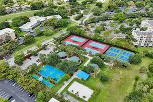 575 Oaks Ln, Pompano Beach, FL 33069 - Photo 7