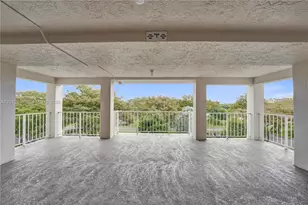 575 Oaks Ln, Pompano Beach, FL 33069 - Photo 39